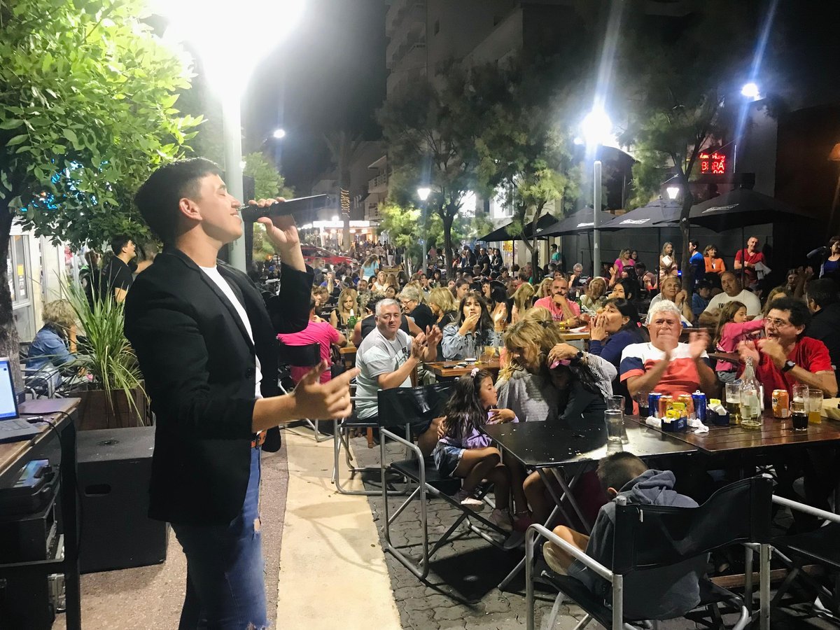 Esteban Adorno, el m&uacute;sico de Moreno que regresa a la Costa.