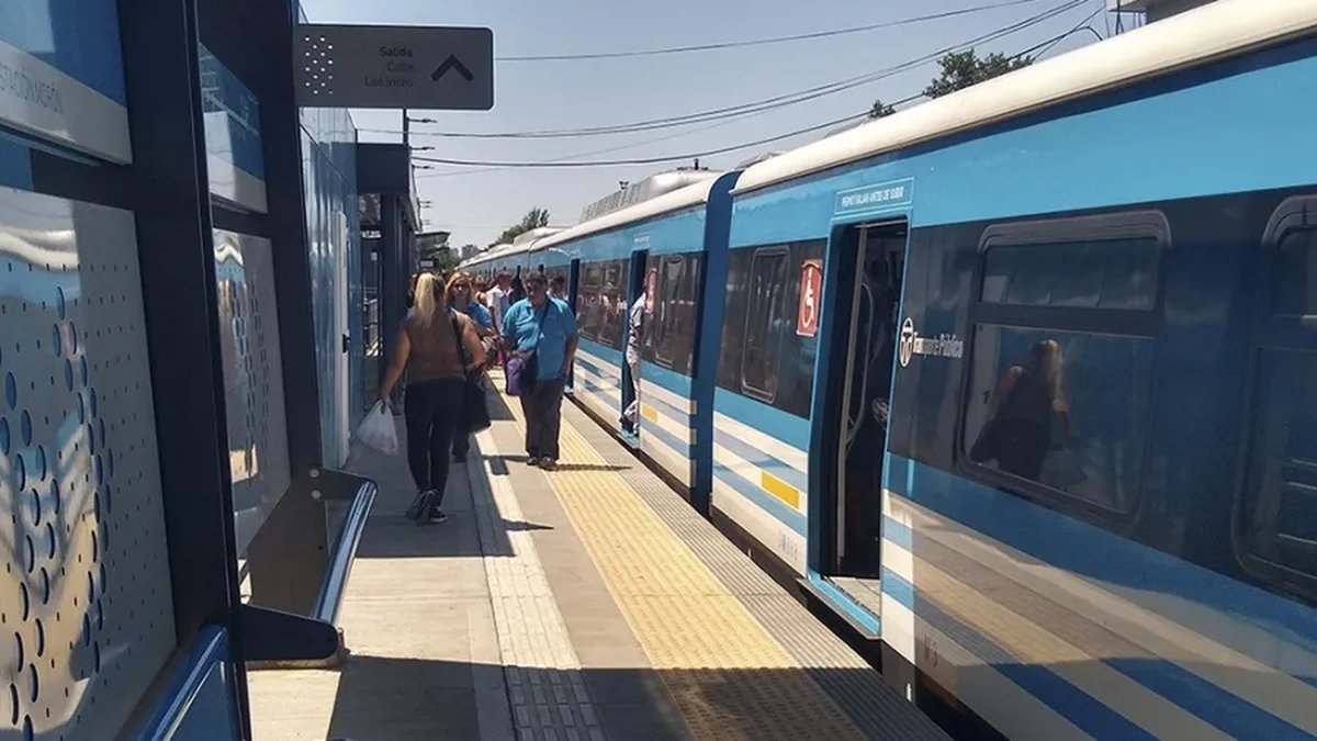 Tren Sarmiento adherido al paro de este mi&eacute;rcoles&nbsp;