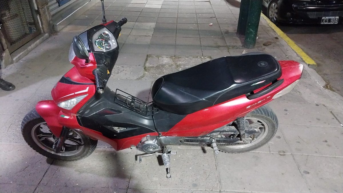 La moto secuestrada en Merlo.