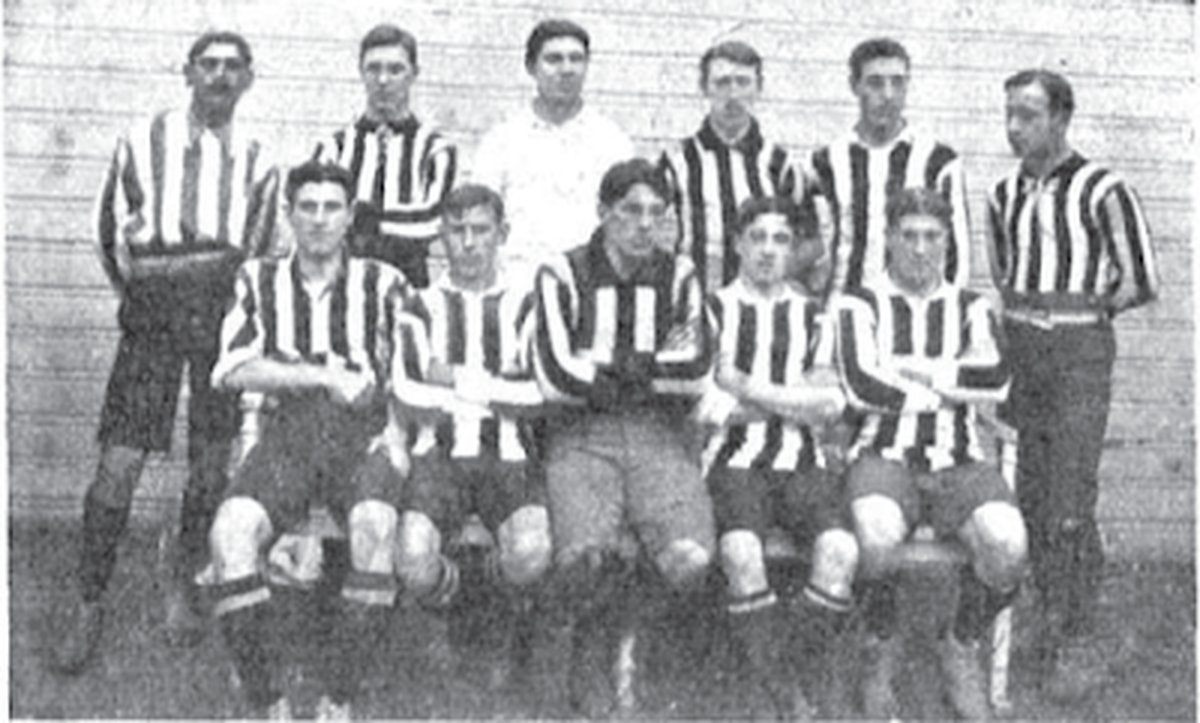 Estudiantes, el &uacute;nico campe&oacute;n de zona oeste