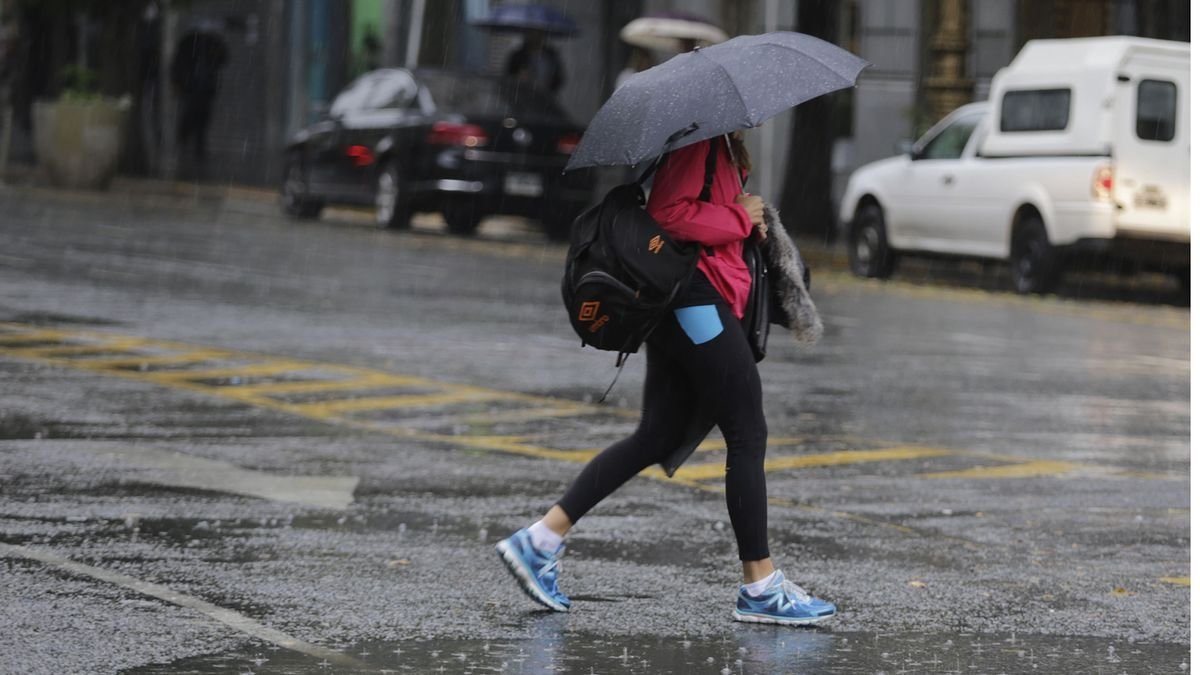 Clima en Zona Oeste: tormentas aisladas y cielo nublado para este fin de semana.