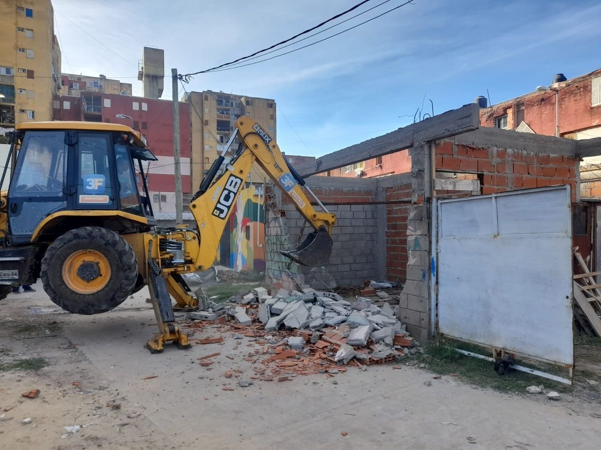 Tres de Febrero: derribaron una construcci&oacute;n ilegal en Fuerte Apache