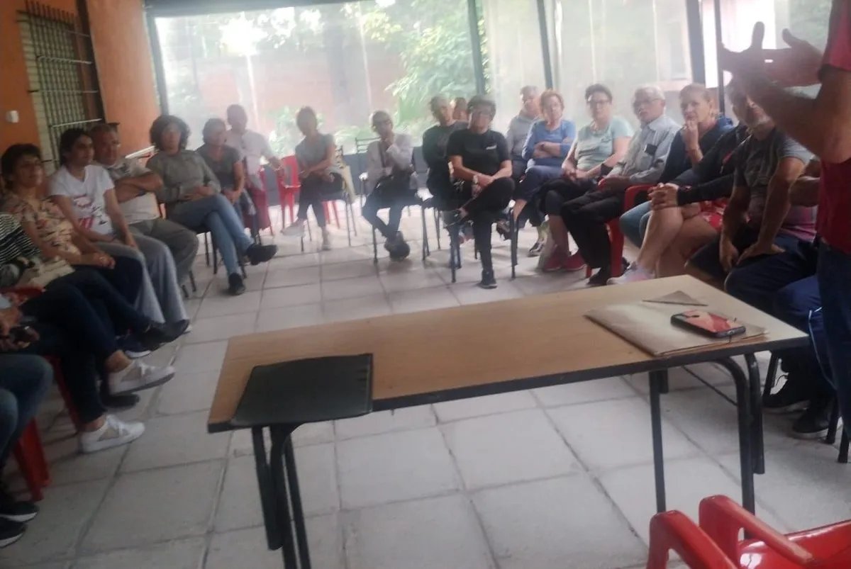 La reuni&oacute;n de la Junta Vecinal de Isidro Casanova.