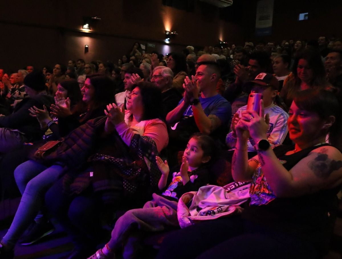 Fiesta regional de teatro independiente en Moreno.