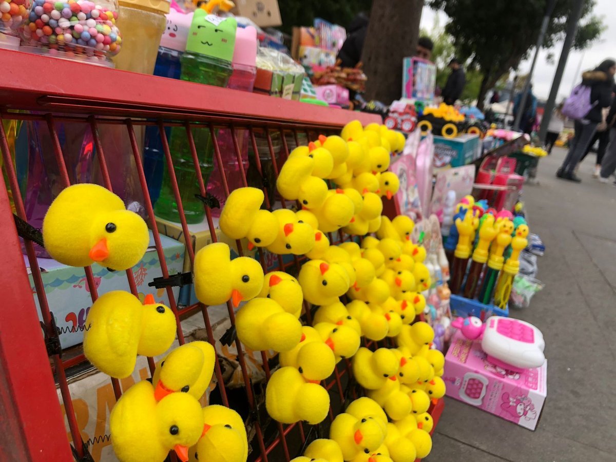Nueva moda: Los patitos amarillos que son tendencia ya est&aacute;n en el Oeste