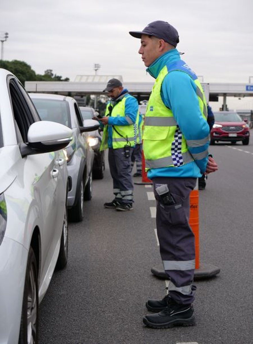 Uno de los controladores del Acceso Oeste.