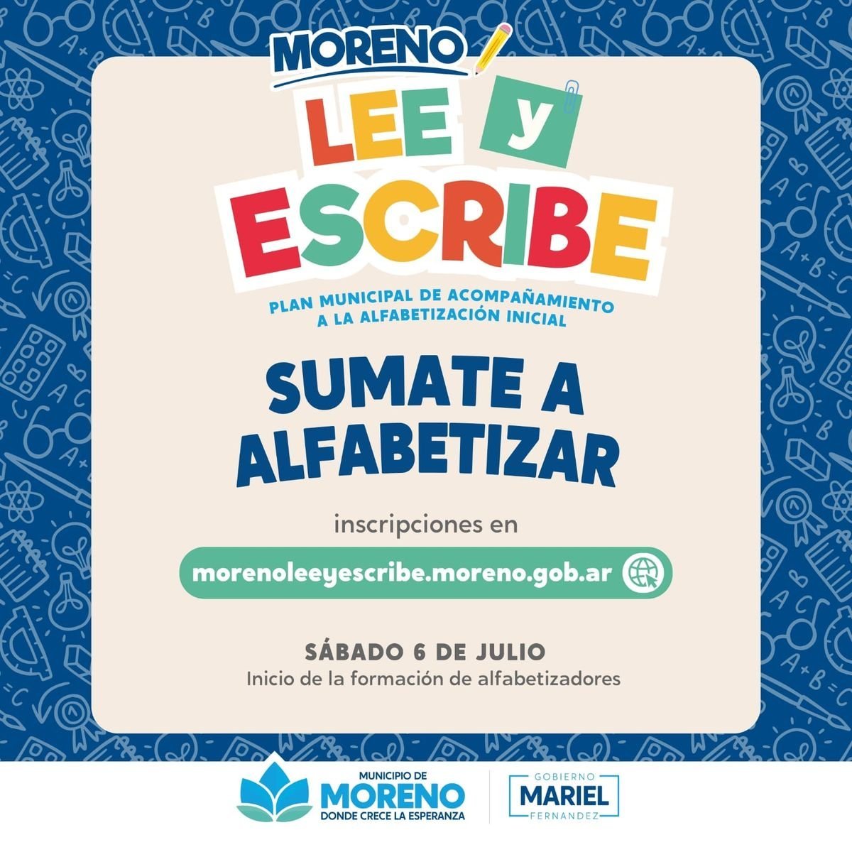 Moreno lee y escribe.