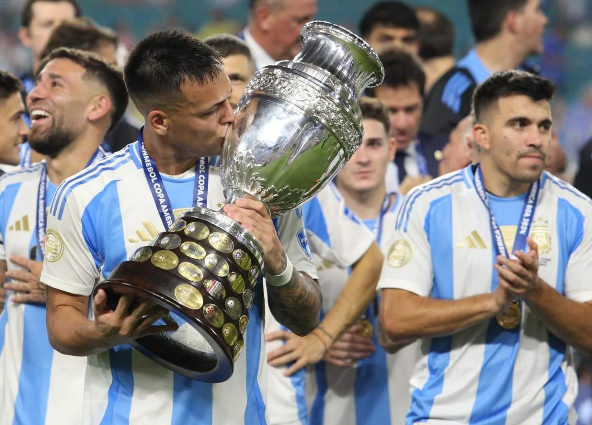 Fútbol: qué puesto ocupa la Selección en el ranking mundial de la FIFA ...