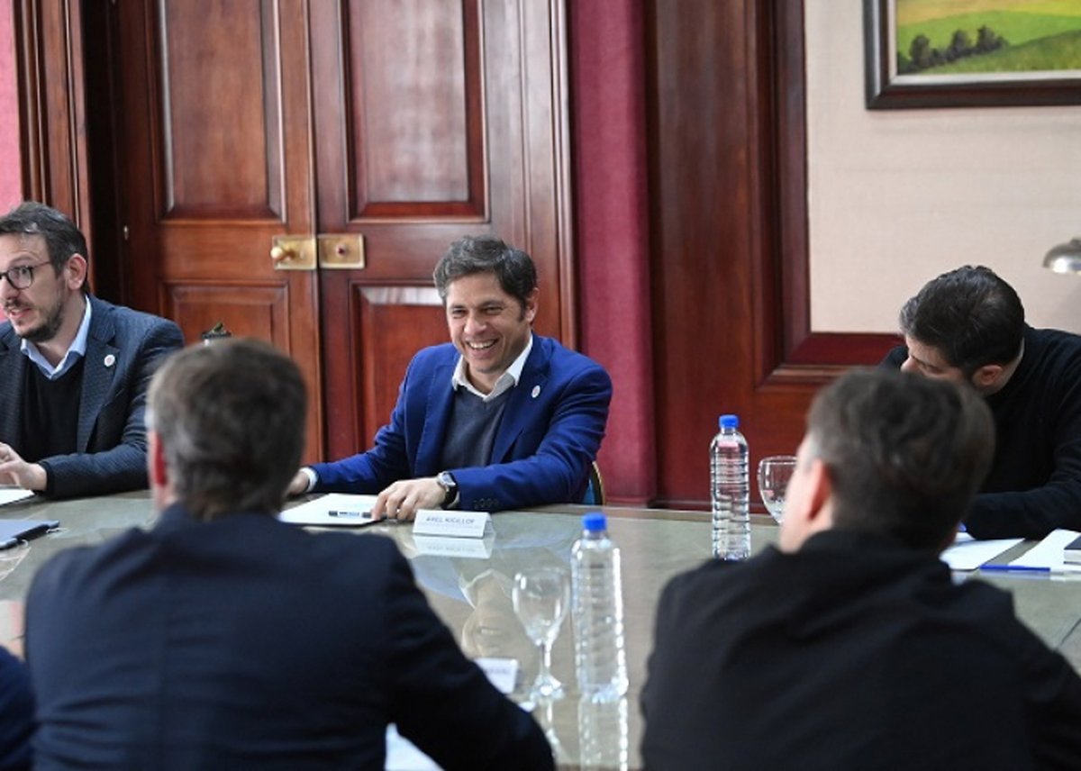 Lucas Ghi firm&oacute; un convenio para financiar la compra de bienes de capital para Mor&oacute;n