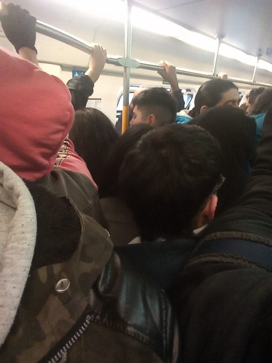 Una formaci&oacute;n llena del Tren Sarmiento el martes pasado.