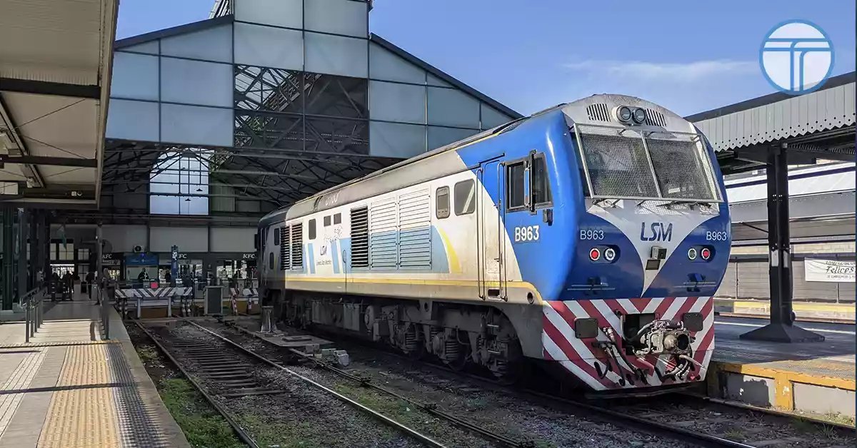 Tren San Mart&iacute;n funciona con servicio reducido este martes 13 de agosto.