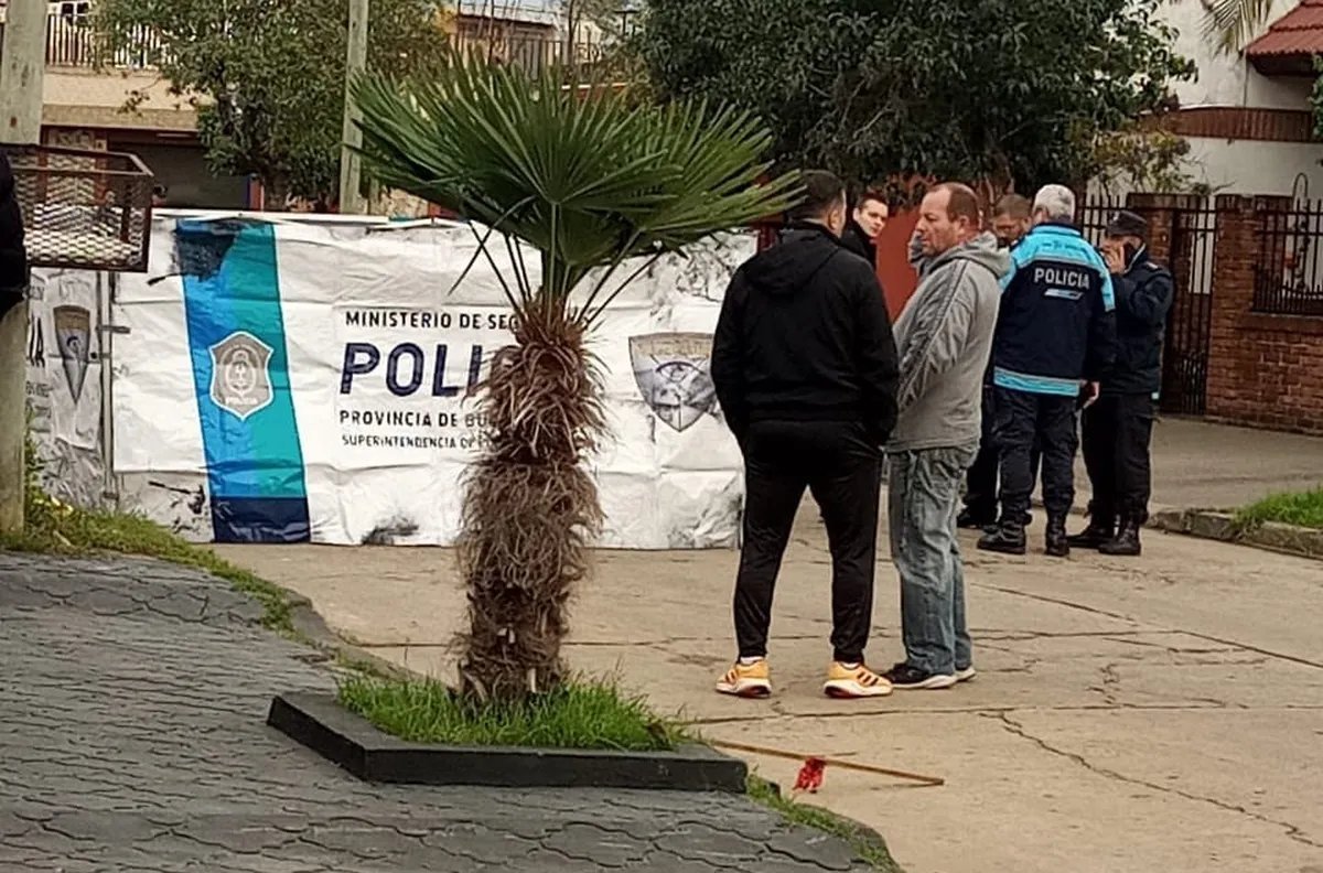 La escena del asesinato del comerciante Emilio Ghezzi en Aldo Bonzi.