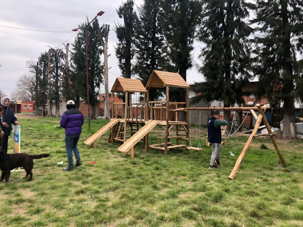El nuevo mobiliario de la plaza de Libertad.