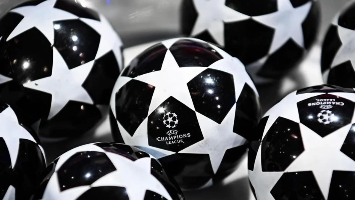 Los fan&aacute;ticos del f&uacute;tbol hablan del sorteo de la Champions League. Foto: Antena 3.