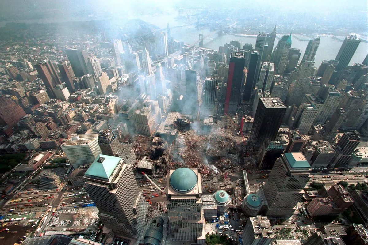 El mundo recuerda el atentado a las Torres Gemelas en 2001. Foto: Infobae.
