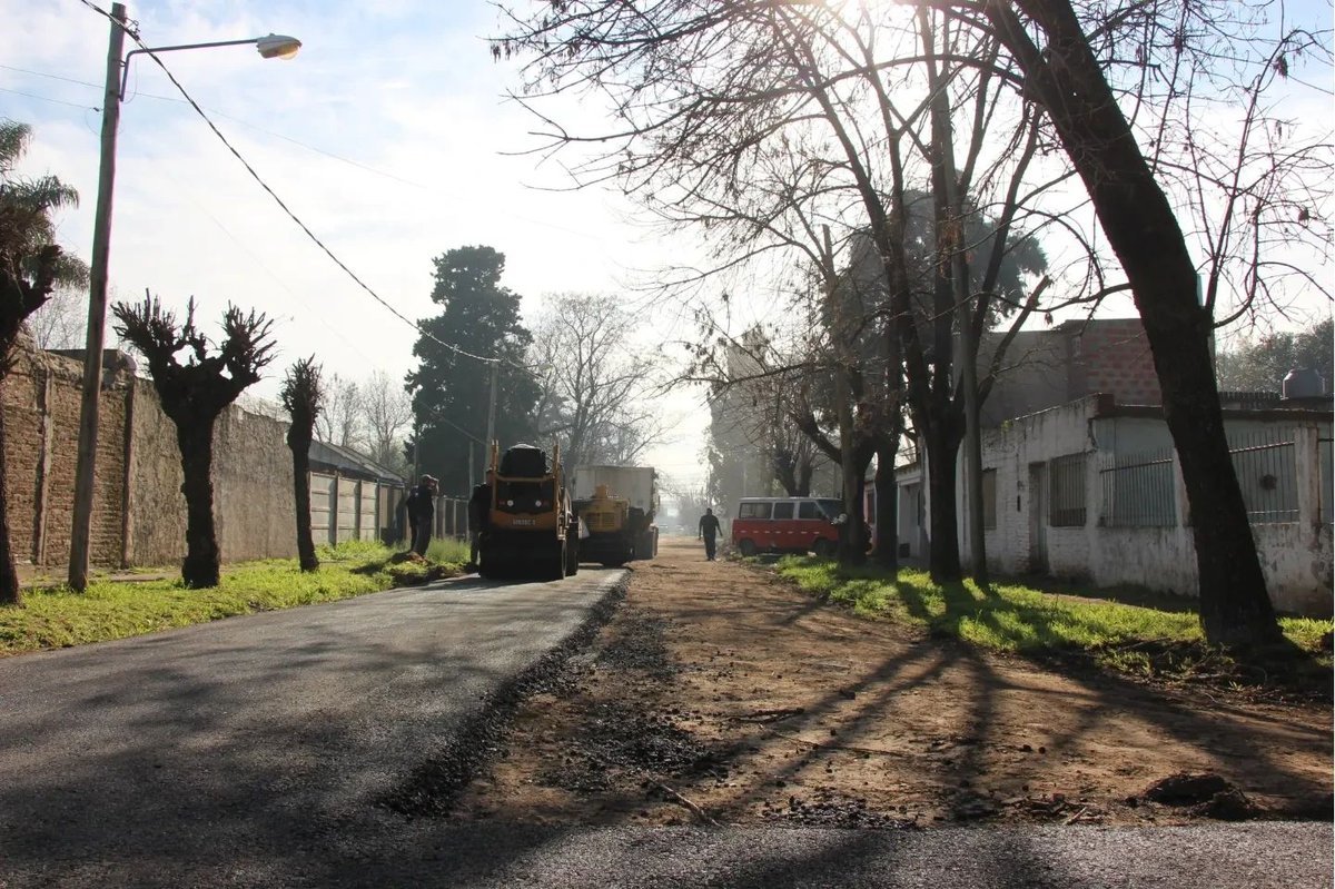 Una de las calles del lado norte de La Reja asfaltadas.