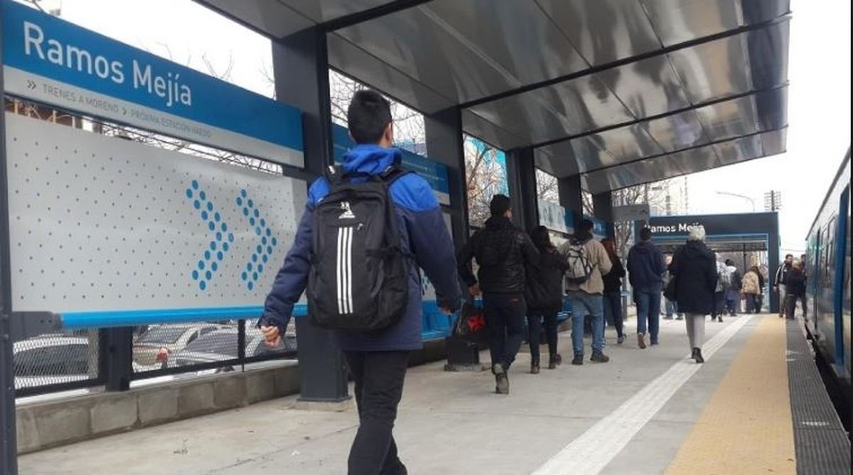 La estaci&oacute;n Ramos Mej&iacute;a del Tren Sarmiento en la actualidad.