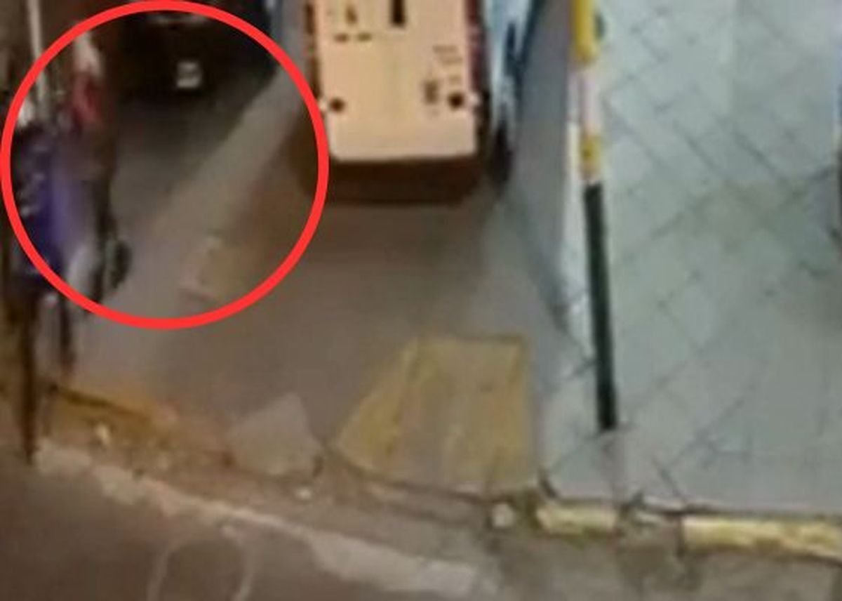 Atacaron a dos mujeres para robarles en Gonz&aacute;lez Cat&aacute;n.