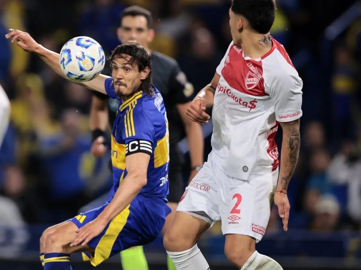 Boca Juniors logr&oacute; la victoria ante Argentinos y las redes explotaron de memes. Foto: TNT Sports. 