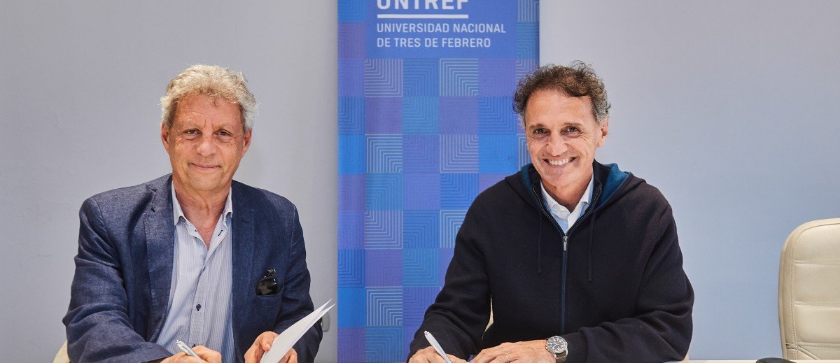 La firma del acuerdo entre la UNTREF y el Gobierno provincial.