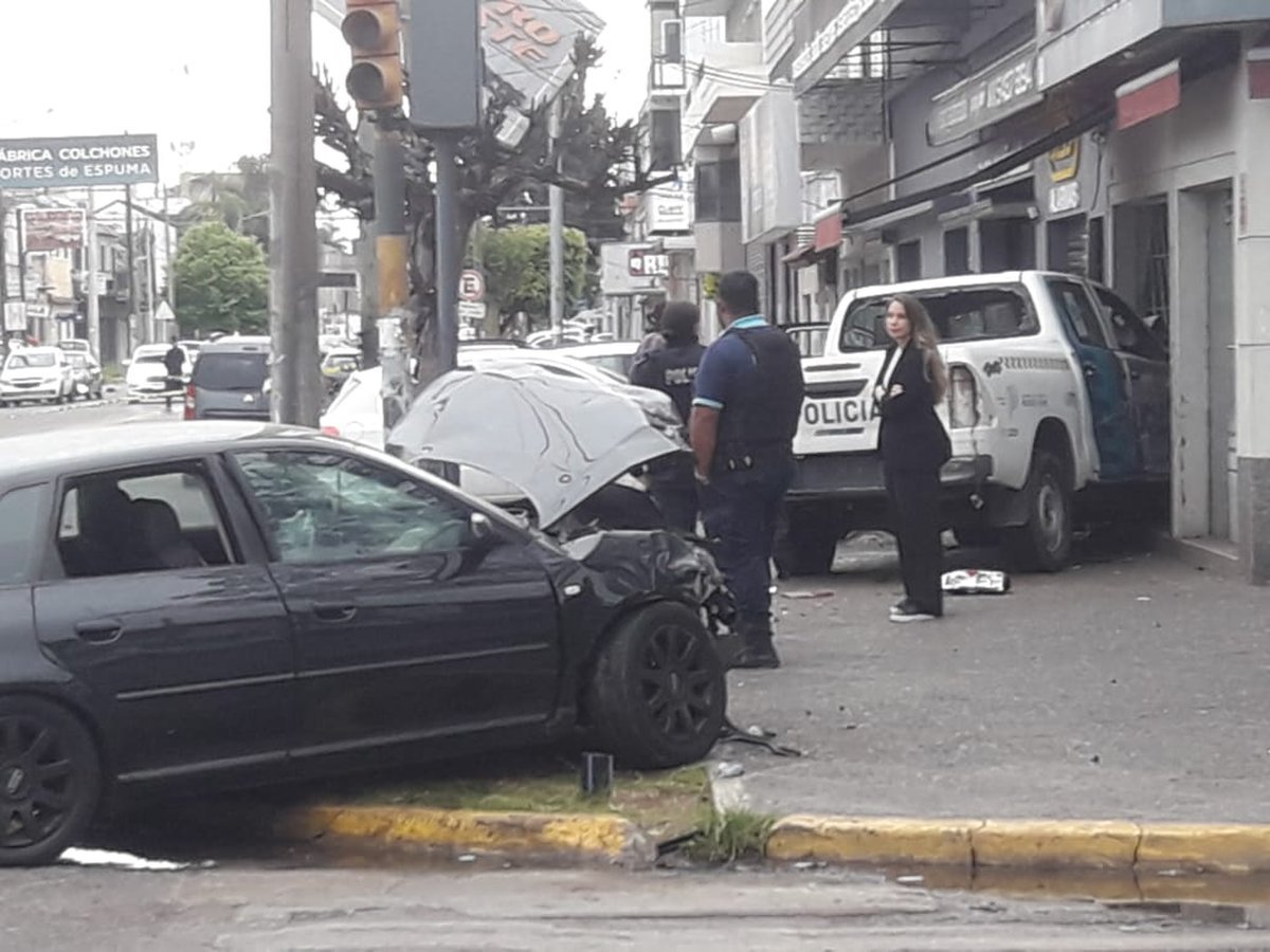 Los veh&iacute;culos que protagonizaron el fuerte choque en San Justo.