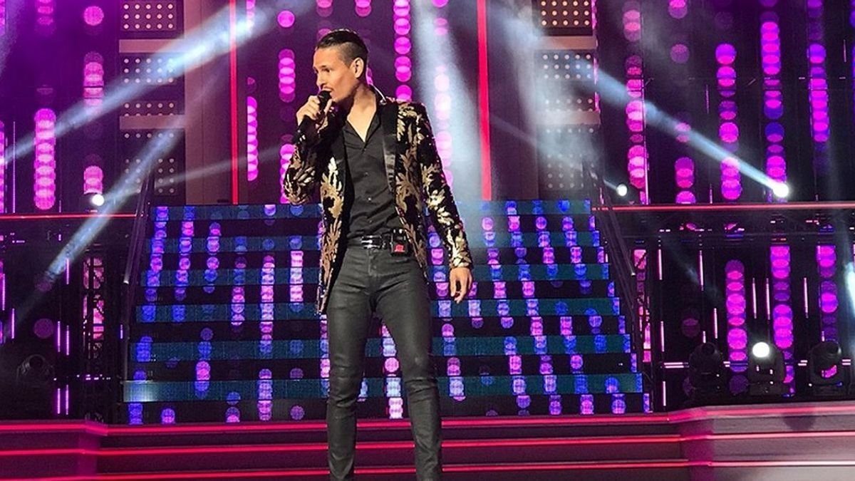 Rodrigo Tapari en n&uacute;mero principal del aniversario de Ituzaing&oacute;