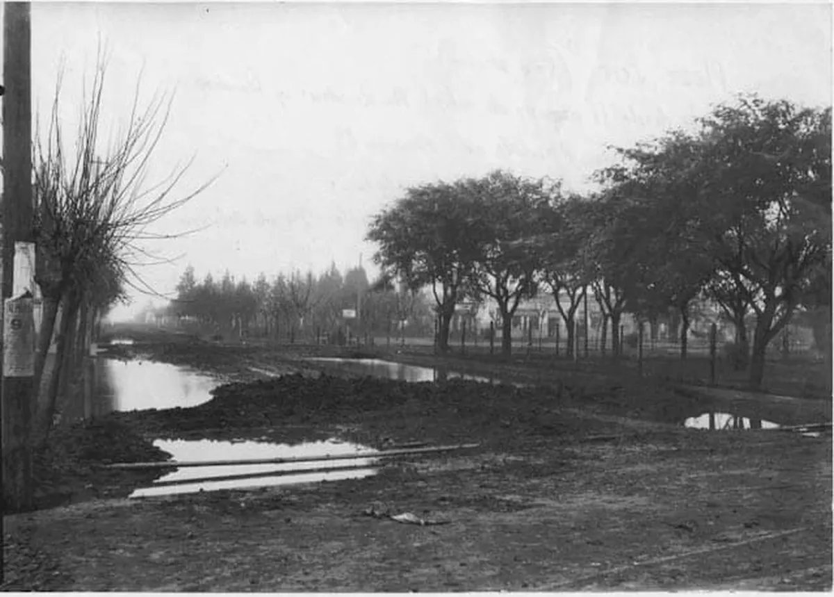 La Plaza San Mart&iacute;n antes de ser completada.