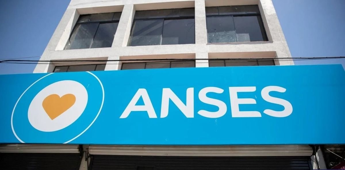 Todas las prestaciones de ANSES que tendr&aacute;n aumento en enero 2025.