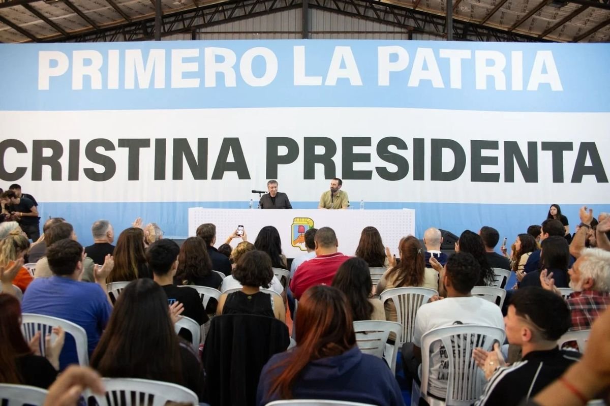 Masivo acto de apoyo a Cristina en Hurlingham.