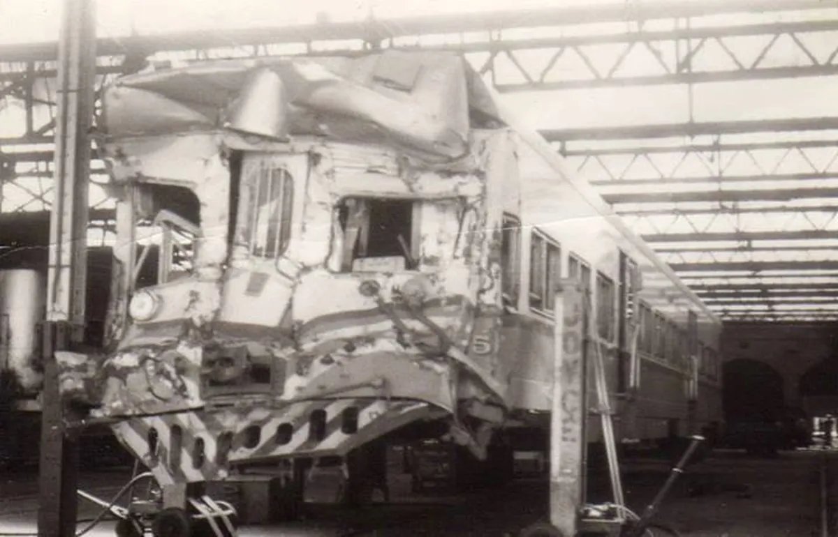 As&iacute; qued&oacute; el tren que choc&oacute; al 620 en San Justo.