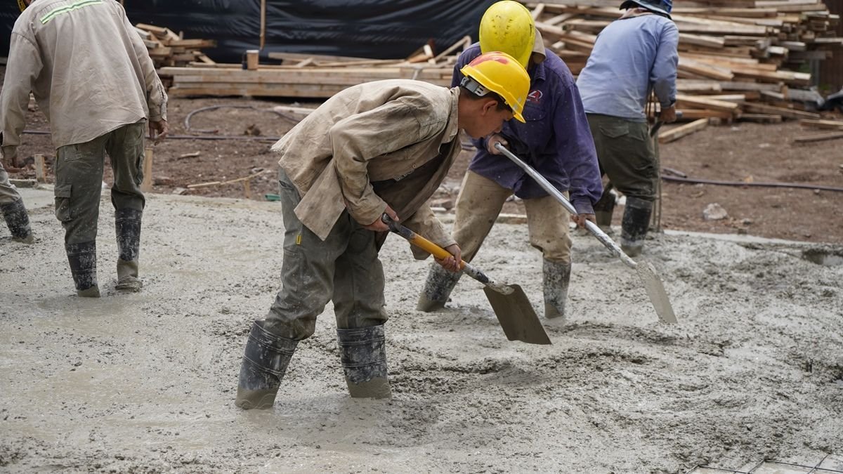 Comenzaron las obras para la nueva escuela de Pontevedra.