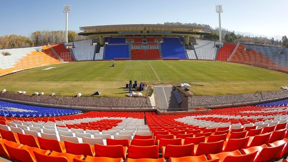 Independiente Rivadavia y River Plate se enfrentar&aacute;n en el estadio Malvinas Argentinas. Foto: Mendovoz.