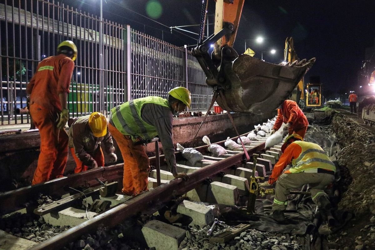 Obras en la zona de v&iacute;as del Belgrano Sur.