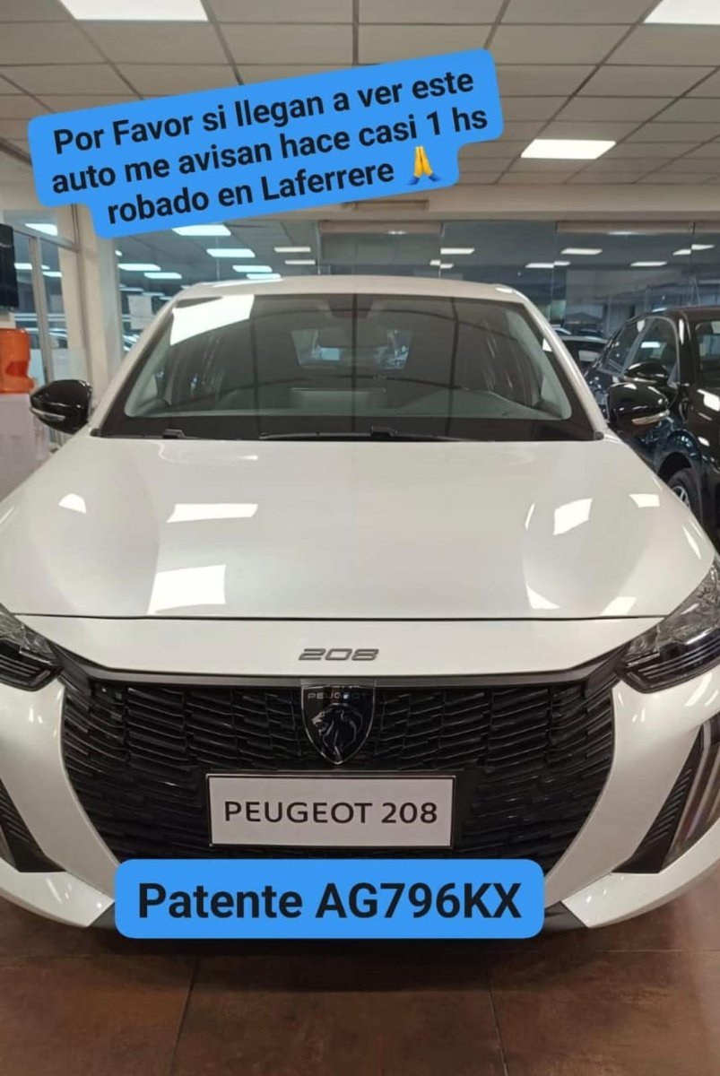 El auto robado en Laferrere.