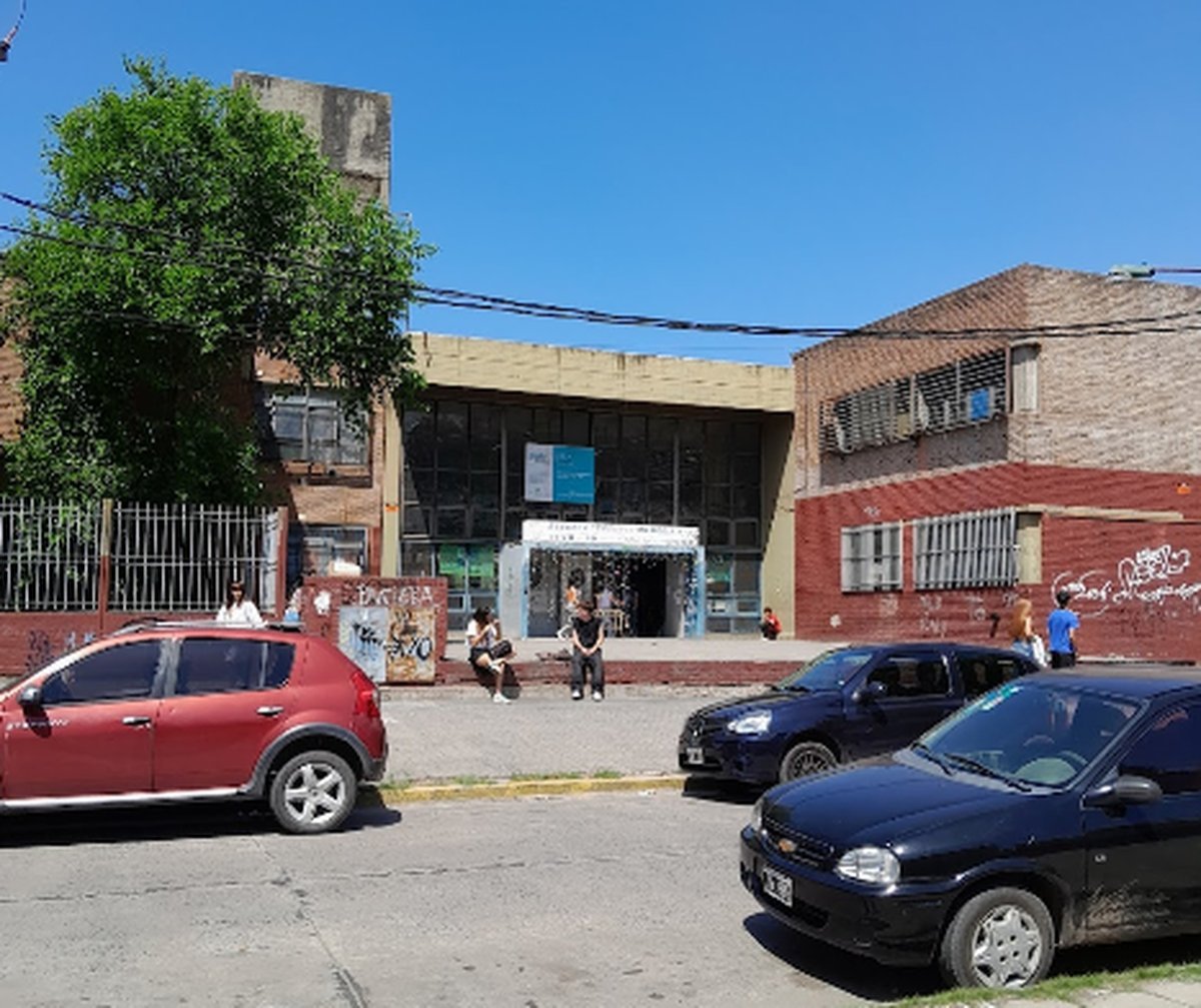 Terror en una escuela del conurbano: un alumna de 12 a&ntilde;os llev&oacute; un arma.