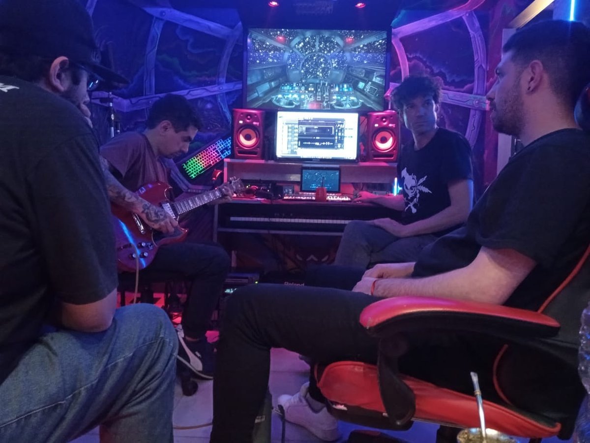 La banda del oeste, Dados de Baja, debutar&aacute; con un gran show.