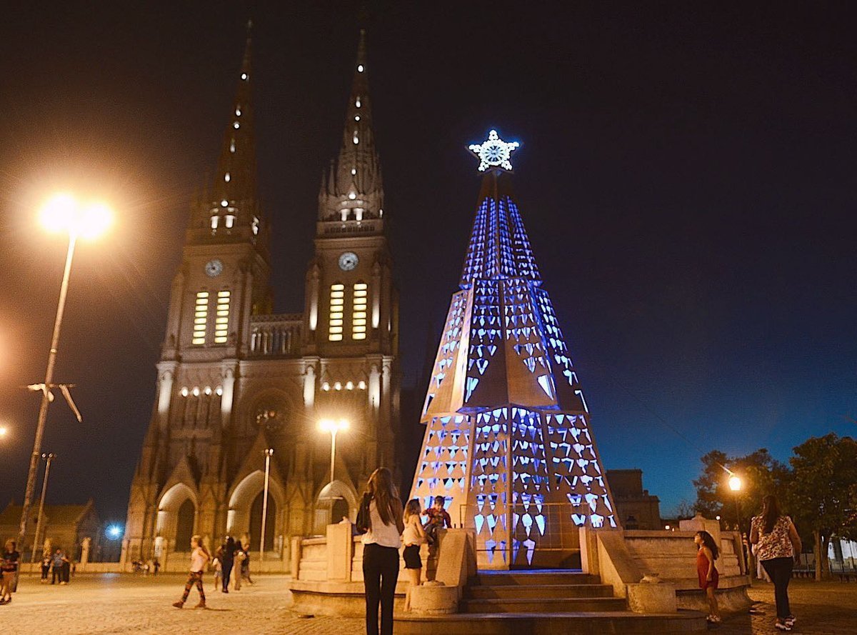 La ciudad de Luj&aacute;n recibe la llegada de los Reyes Magos con un mont&oacute;n de sorpresas.