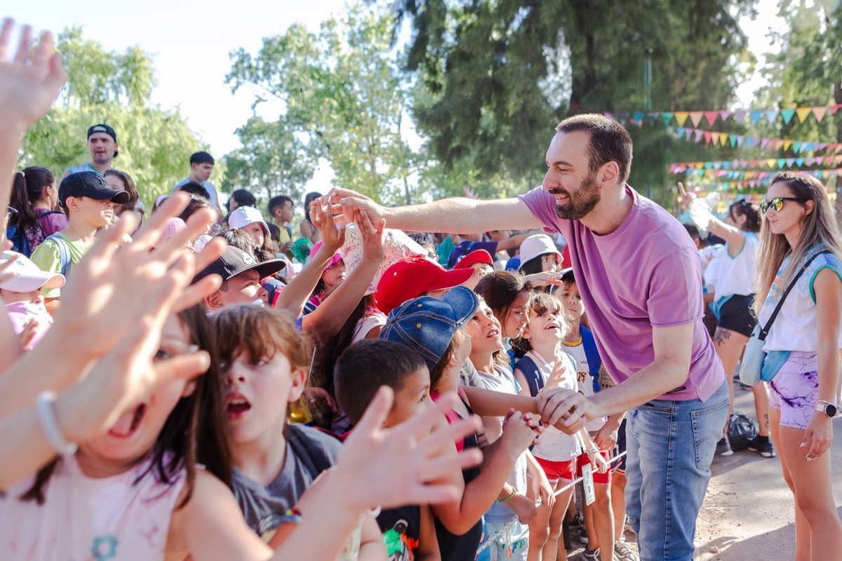 Hurlingham: Selci inaugur&oacute; la Colonia Municipal junto a los Reyes Magos y los m&aacute;s de 4000 inscriptos.