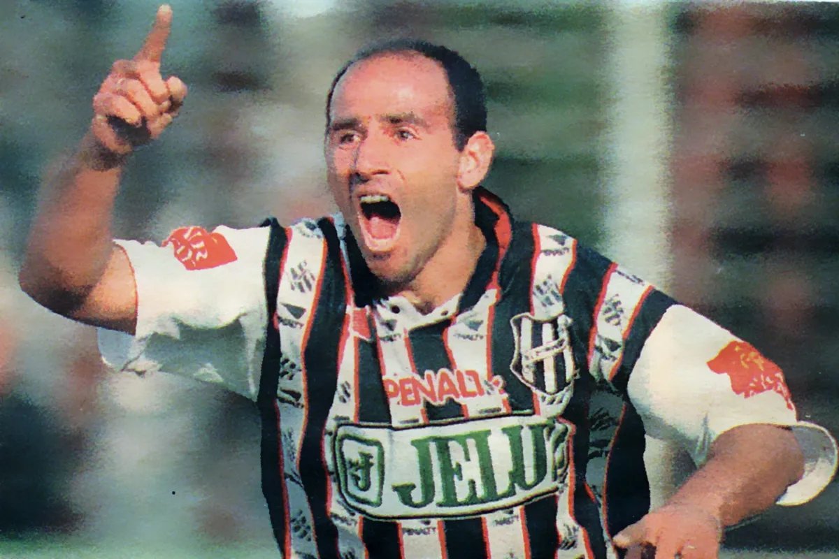 F&uacute;tbol: a 19 a&ntilde;os del fallecimiento de Garrafa S&aacute;nchez, emblema de Laferrere.