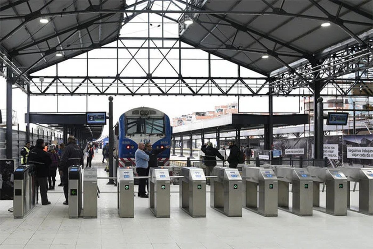 Estaci&oacute;n Retiro, Tren San Mart&iacute;n.