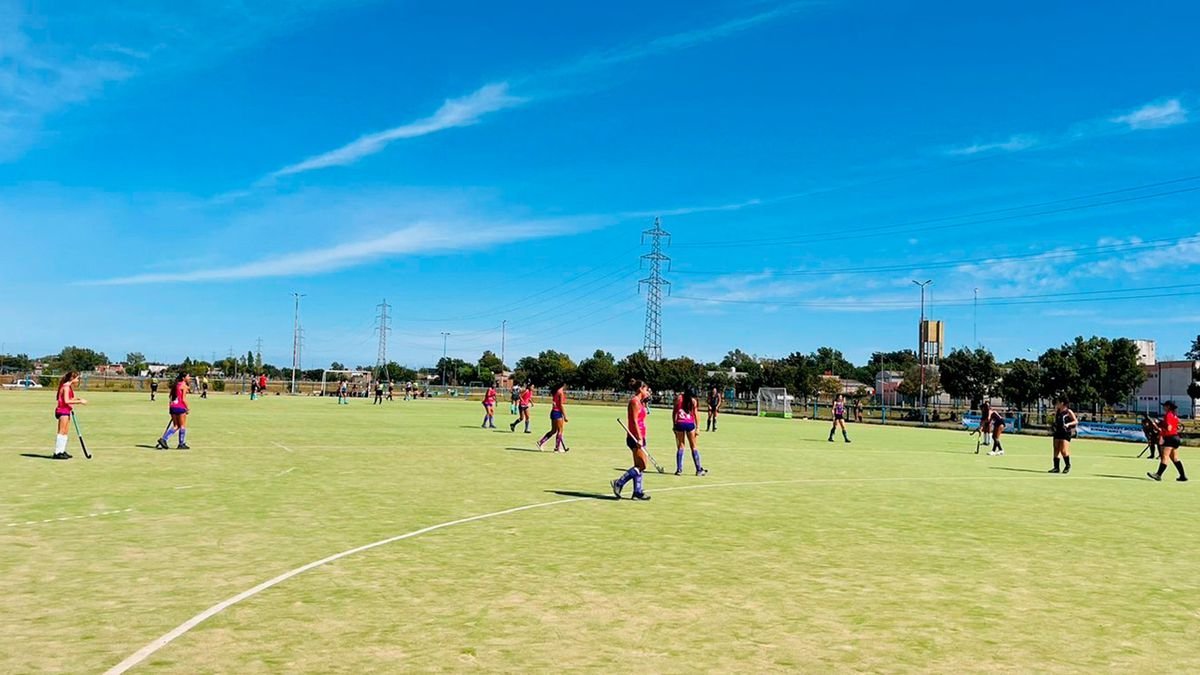 Comenz&oacute; la Liga Municipal de Deporte de Verano en Moreno.