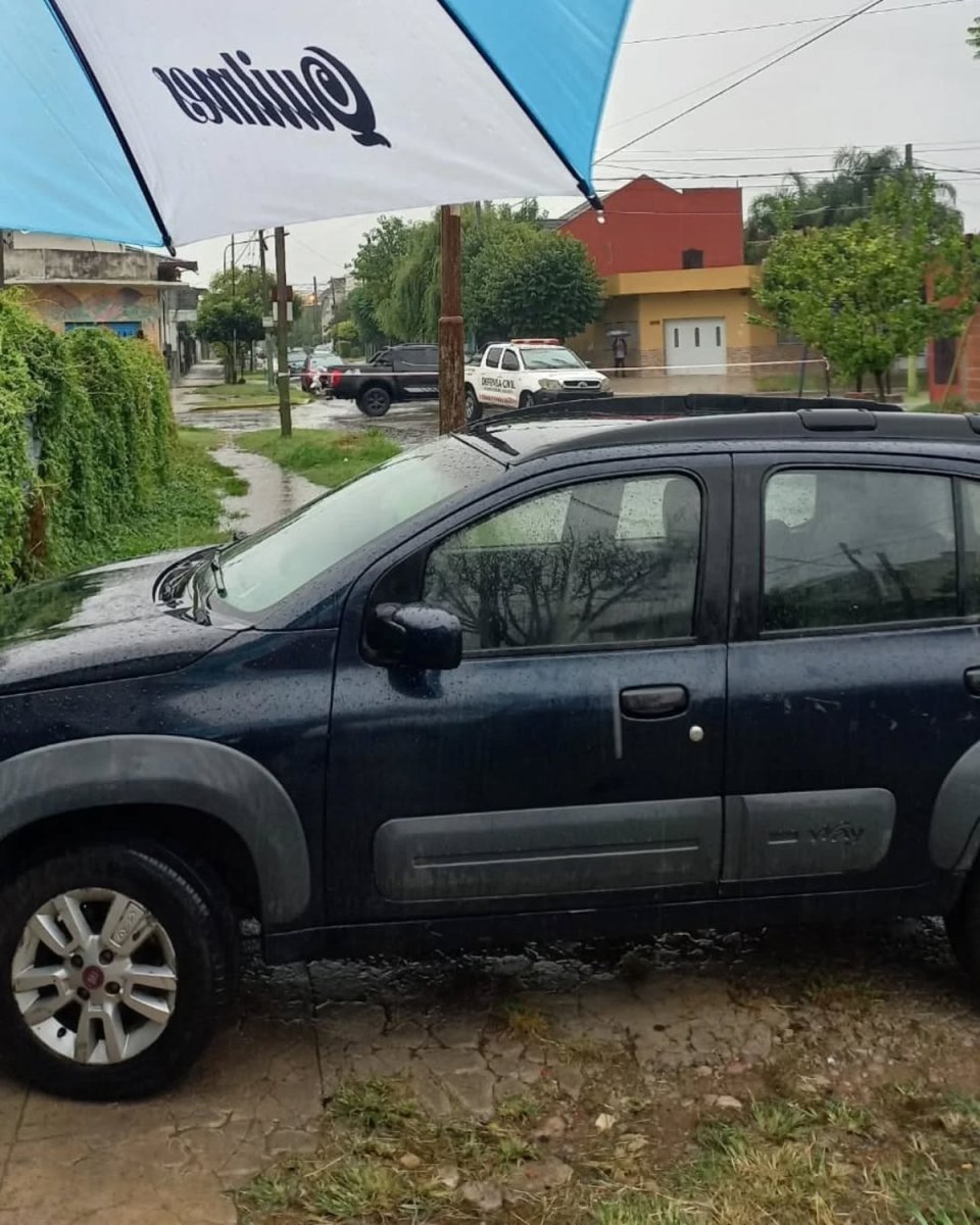 Autos varados en Laferrere.
