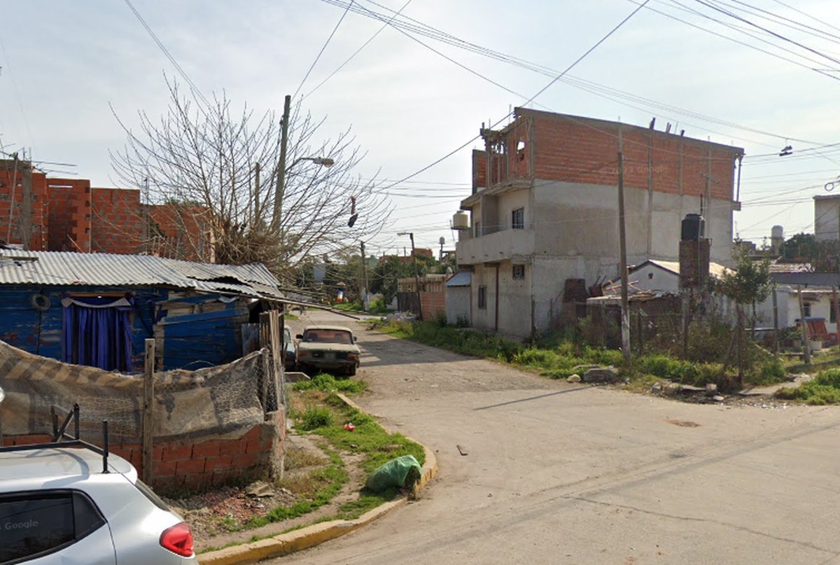 La esquina de Gonz&aacute;lez Cat&aacute;n donde se encontraba el supuesto b&uacute;nker derribado.