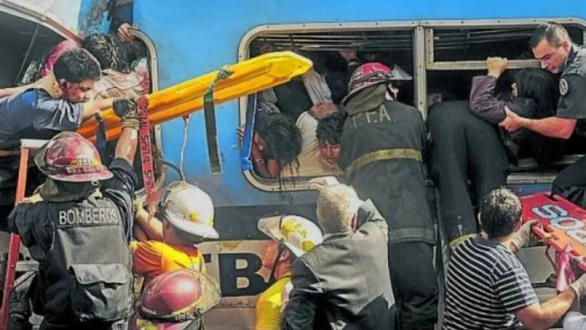 El convoy del Tren Sarmiento protagonista del fatal choque.