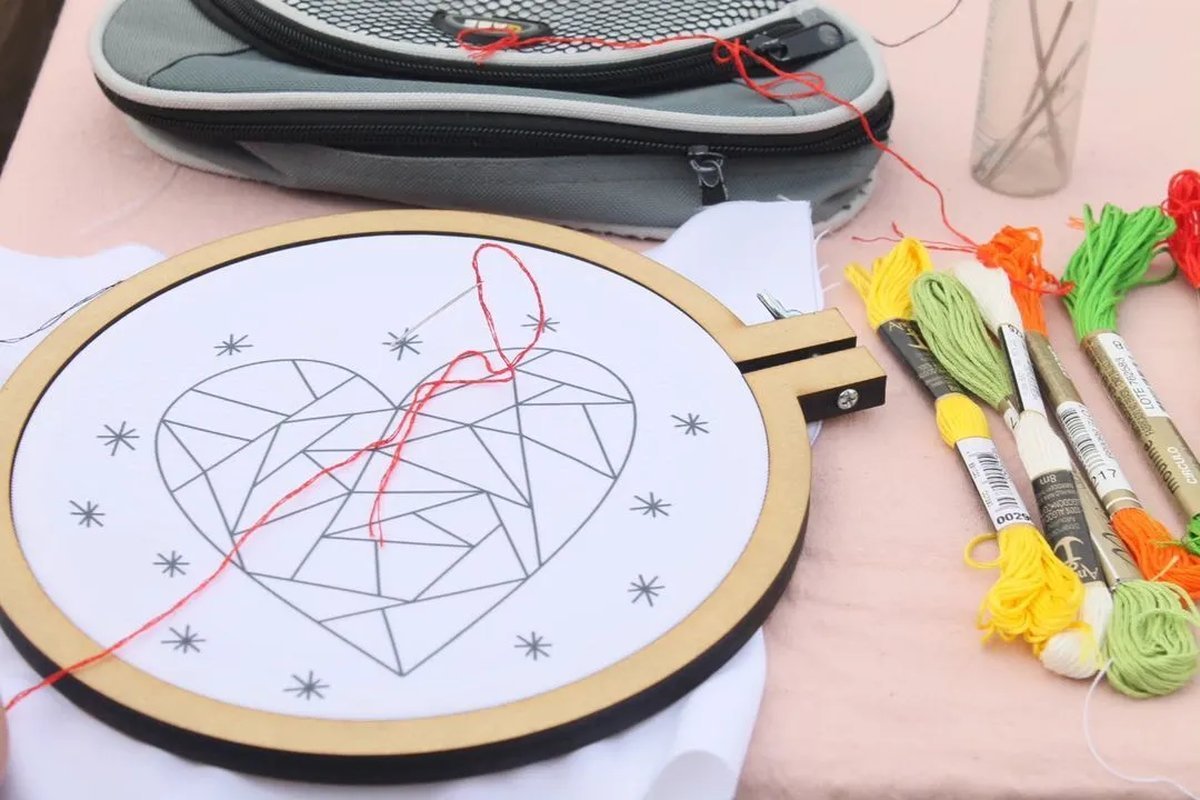 La Escuela Taller de Artes y Artesan&iacute;as Folcl&oacute;ricas de Mor&oacute;n abri&oacute; la inscripci&oacute;n para el ciclo lectivo 2025.