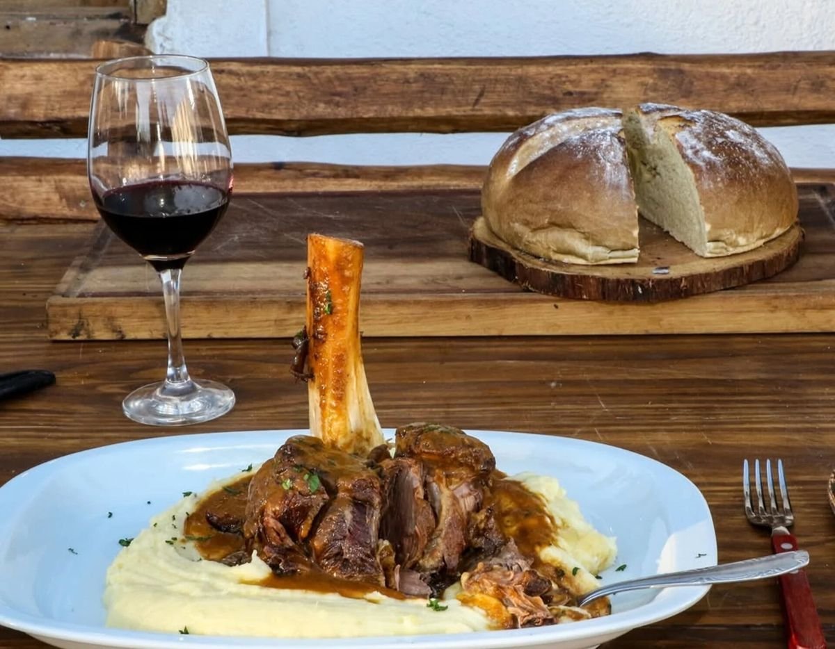 Turismo bonaerense: conoc&eacute; el circuito gastron&oacute;mico de Carlos Keen con aroma de la cocina casera.