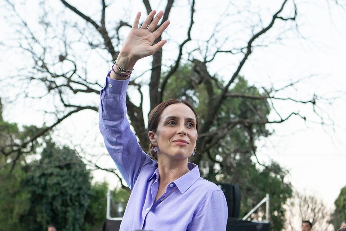 Selci present&oacute; a la flamante jefa de gabinete Florencia Lampreabe