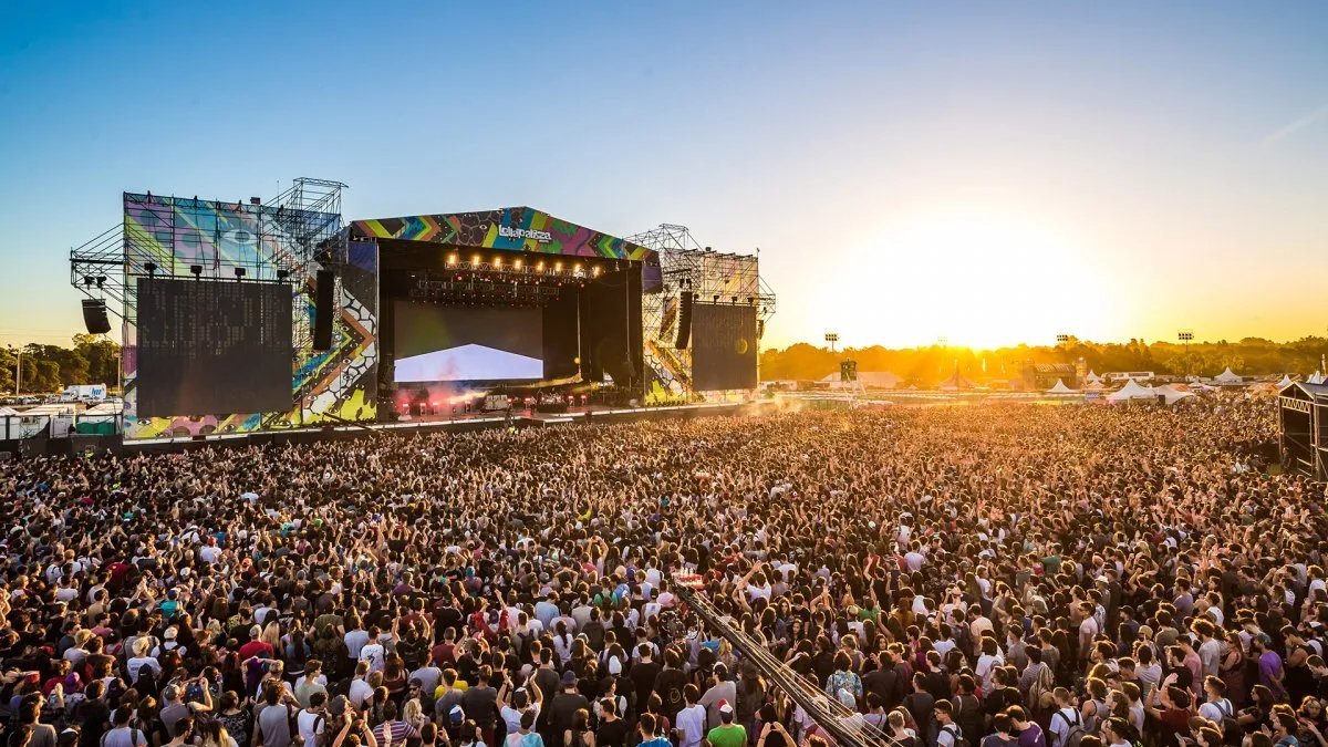 Arranc&oacute; el Lollapalooza 2025: c&oacute;mo llegar al evento desde Zona Oeste.