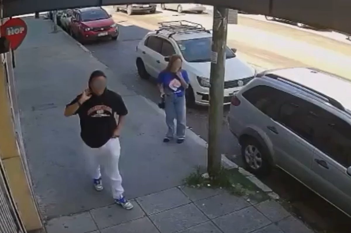 Intentaron comprar un auto con billetes falsos en La Matanza y los atraparon.