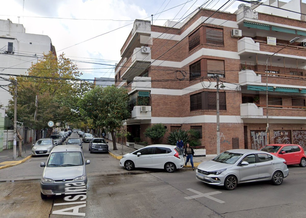 Edificio donde ocurri&oacute; el crimen en Ramos Mej&iacute;a.
